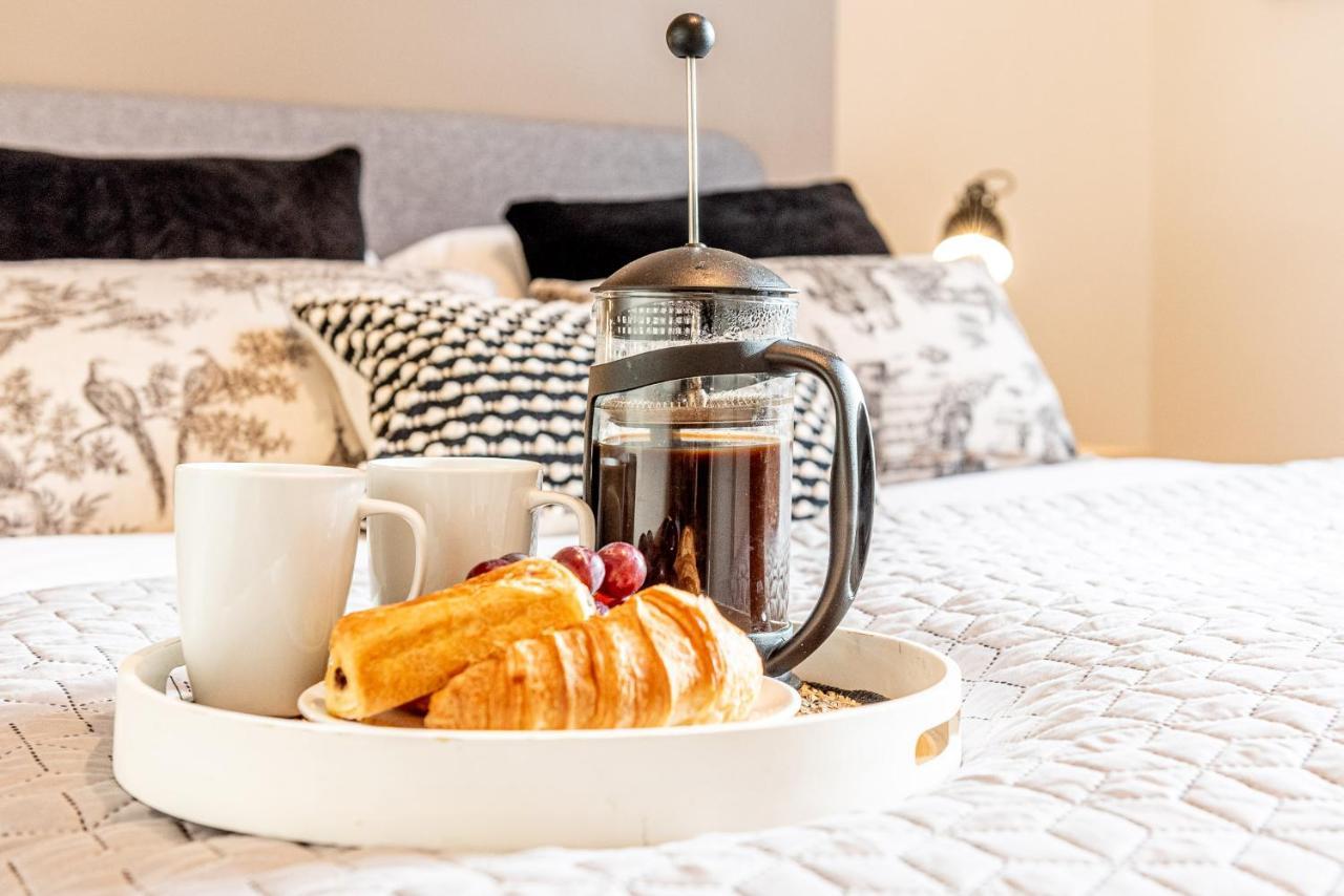 3 Bedroom Home Sleeps 5 Close To Chester City Centre Welcomes Couples, Small Groups, Families And Contractors Eksteriør bilde